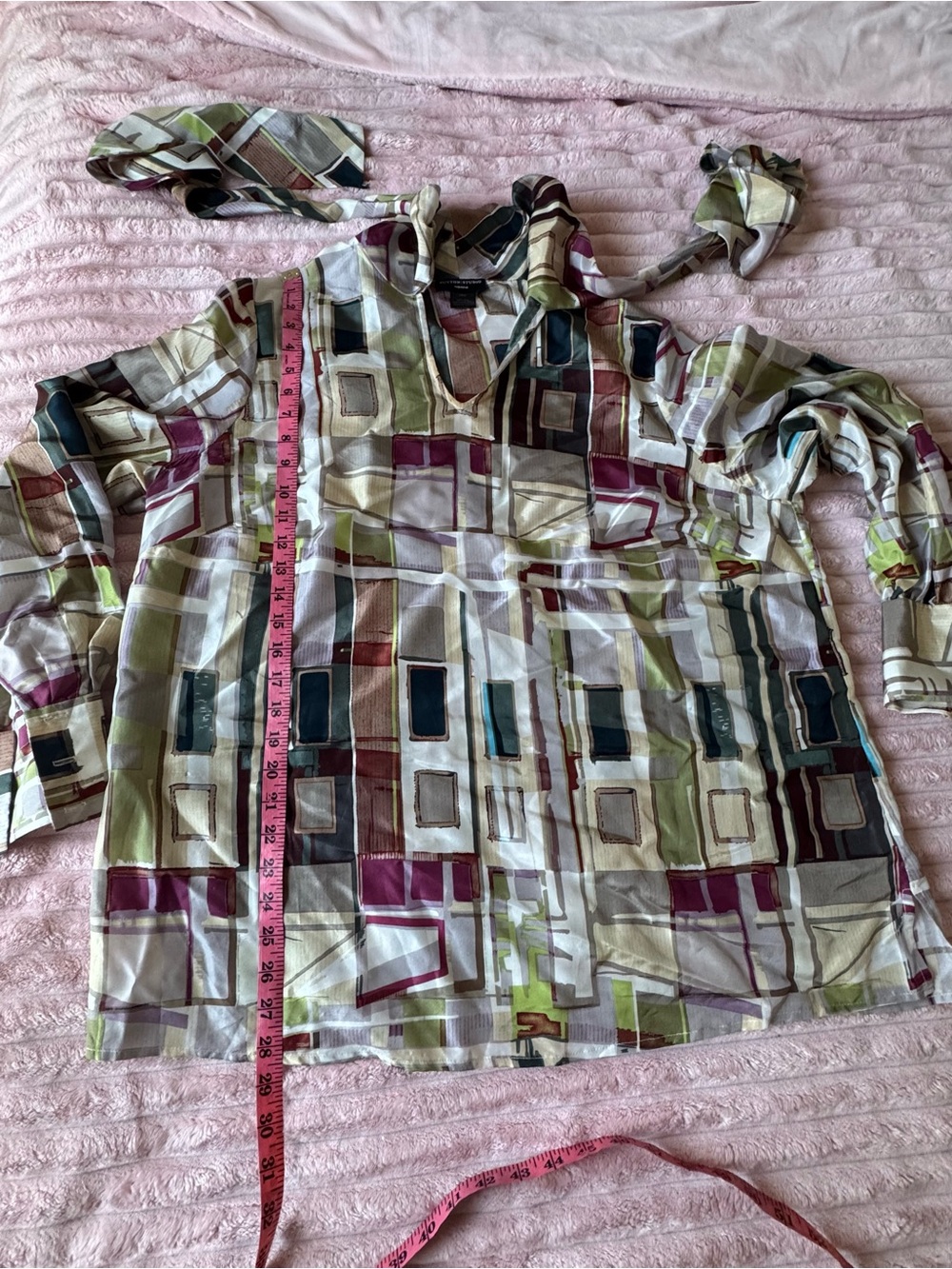 Sutton Studio 100% Silk Geometric Print Tie Neck Blouse 18W Plus Size Office - Picture 4 of 6